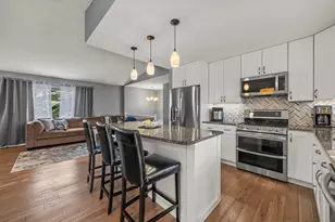 6601 Cherokee Ln N, Brooklyn Park, MN 55428 - Photo 8