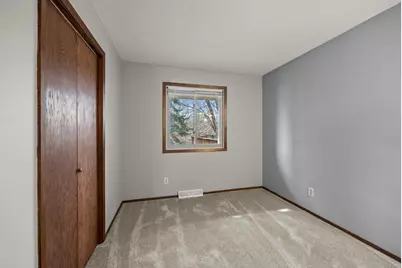 6601 Cherokee Lane N, Brooklyn Park, MN 55428 - Photo 12