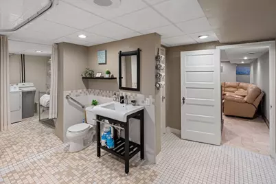 2721 29th Avenue NE, Saint Anthony, MN 55418 - Photo 34