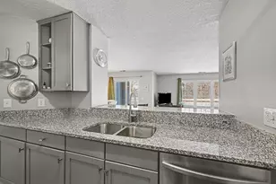 6165 Chasewood Pkwy, Hopkins, MN 55343 - Photo 10