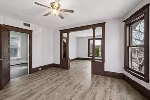 2326 Bryant Ave N, Minneapolis, MN 55411 - Photo 10