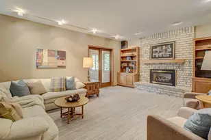 1501 Royal Ln, Arden Hills, MN 55112 - Photo 10