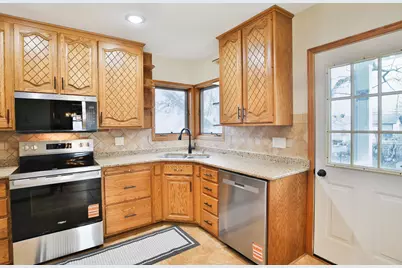 411 2nd Street, Lyle, MN 55953 - Photo 6