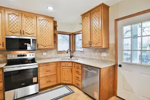 411 2nd St, Lyle, MN 55953 - Photo 6