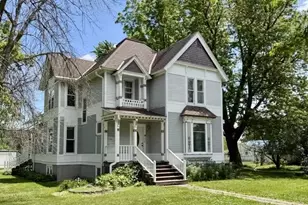 411 2nd St, Lyle, MN 55953 - Photo 1