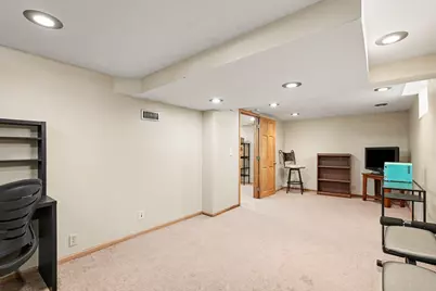 2111 Fremont Avenue E, Saint Paul, MN 55119 - Photo 6