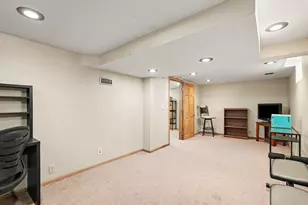 2111 Fremont Ave E, Saint Paul, MN 55119 - Photo 6