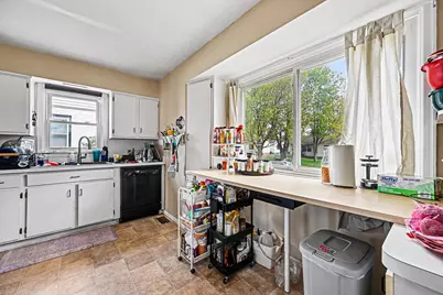 2111 Fremont Avenue E, Saint Paul, MN 55119 - Photo 4
