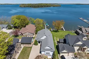 208 E Lake St, Waconia, MN 55387 - Photo 4