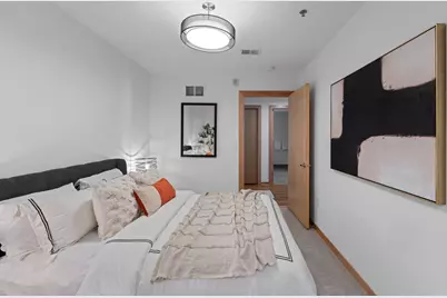 1240 S 2nd Street #922, Minneapolis, MN 55415 - Photo 32