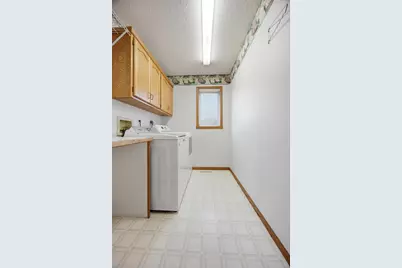 4213 S Rivershore Drive, Moorhead, MN 56560 - Photo 16