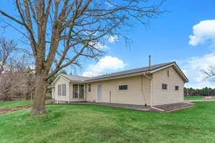 1337 Mahogany St, Braham, MN 55006 - Photo 8