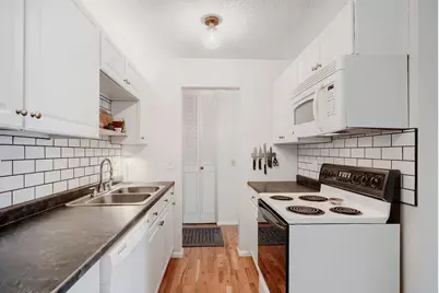 2212 Aldrich Avenue S #202, Minneapolis, MN 55405 - Photo 14