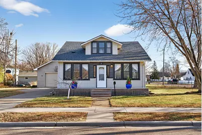 24 3rd Avenue SE, Osseo, MN 55369 - Photo 2