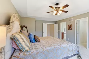 586 Sutherland Dr, Woodbury, MN 55129 - Photo 18