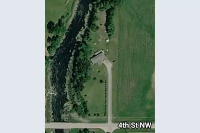 1398 4th Street NW, Baudette, MN 56623 - Photo 2