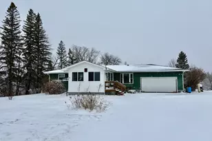 1398 4th St NW, Baudette, MN 56623 - Photo 10