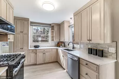 2730 France Avenue S, Saint Louis Park, MN 55416 - Photo 14