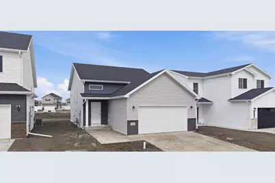 2414 38th Avenue S, Moorhead, MN 56560 - Photo 2