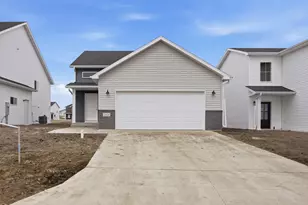 2414 38th Ave S, Moorhead, MN 56560 - Photo 1