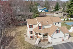 5335 Barry Ln, White Bear Lake, MN 55110 - Photo 2