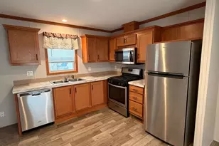 175 Highview Cir, Watertown, MN 55388 - Photo 2