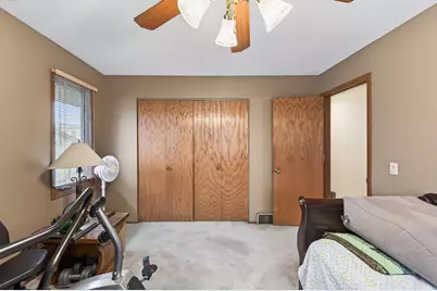 187 Valleyside Drive, Saint Paul, MN 55119 - Photo 12