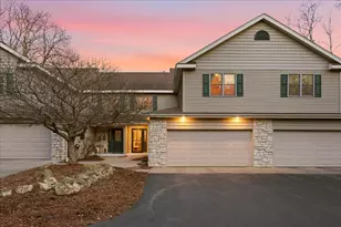 1362 Riverside Dr, River Falls, WI 54022 - Photo 4