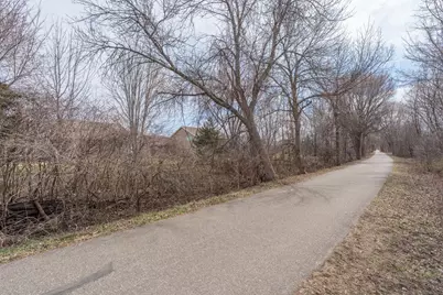 200 Foxfire Drive, Mankato, MN 56001 - Photo 36