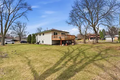 8212 Vincent Avenue N, Brooklyn Park, MN 55444 - Photo 28