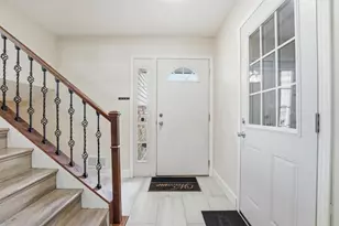 8212 Vincent Ave N, Brooklyn Park, MN 55444 - Photo 4