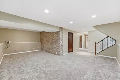 8212 Vincent Avenue N, Brooklyn Park, MN 55444 - Photo 20