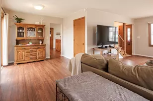 402 5th St SE, Pine Island, MN 55963 - Photo 10