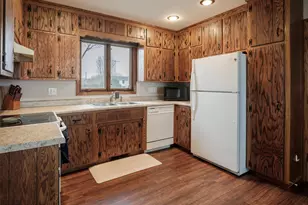 402 5th St SE, Pine Island, MN 55963 - Photo 16