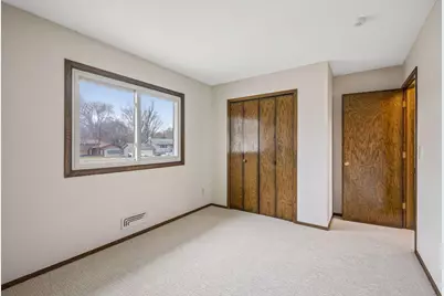 6061 Hillsboro Avenue N, New Hope, MN 55428 - Photo 20