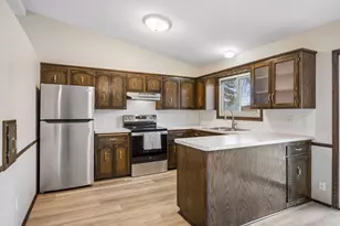 6061 Hillsboro Ave N, New Hope, MN 55428 - Photo 12