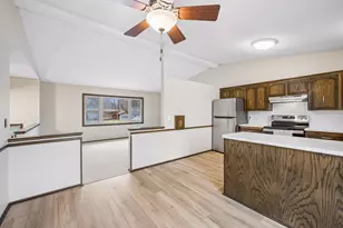 6061 Hillsboro Ave N, New Hope, MN 55428 - Photo 10