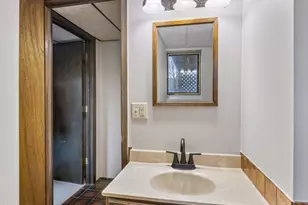 6061 Hillsboro Ave N, New Hope, MN 55428 - Photo 28