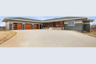 4215 32nd Street S, Saint Cloud, MN 56301 - Photo 1