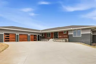 4215 32nd St S, Saint Cloud, MN 56301 - Photo 1