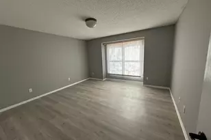 9113 Medley Cir, Golden Valley, MN 55427 - Photo 28