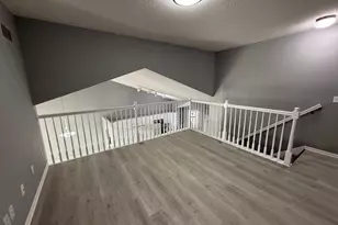 9113 Medley Cir, Golden Valley, MN 55427 - Photo 24