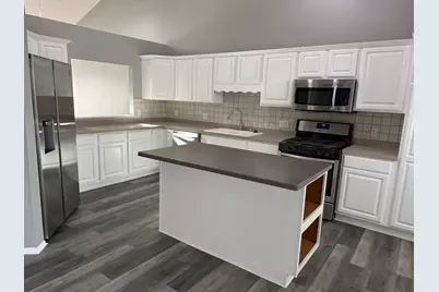 9113 Medley Circle, Golden Valley, MN 55427 - Photo 4