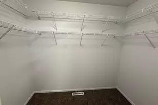 9113 Medley Cir, Golden Valley, MN 55427 - Photo 24