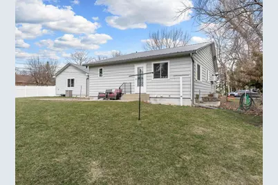 1429 Rice Lake Street, Owatonna, MN 55060 - Photo 6