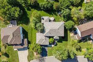 3975 Zanzibar Ln N, Plymouth, MN 55446 - Photo 90