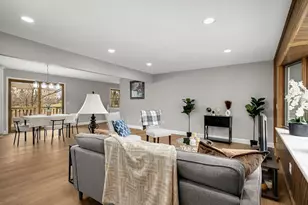 11004 Oak Knoll Terrace N, Hopkins, MN 55305 - Photo 4