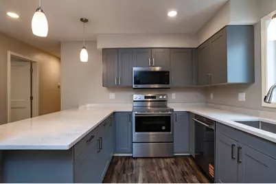 1106 Hawthorne Avenue E, Saint Paul, MN 55106 - Photo 20