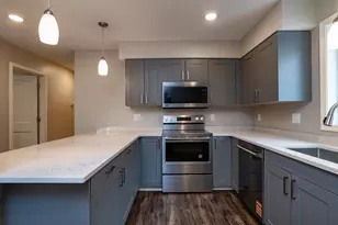 1106 Hawthorne Ave E, Saint Paul, MN 55106 - Photo 20