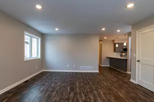 1106 Hawthorne Ave E, Saint Paul, MN 55106 - Photo 18